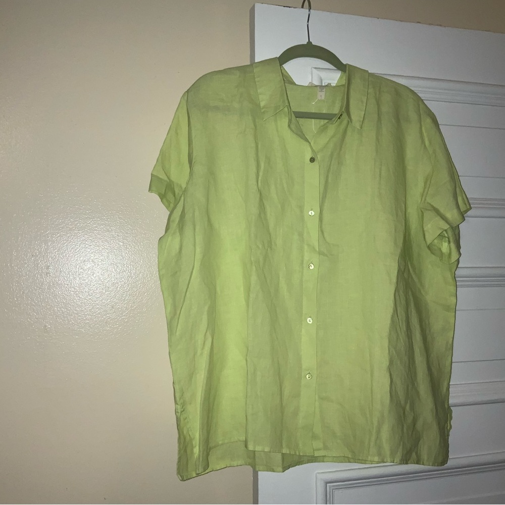 NEW EILEEN FISHER woman’s short sleeve top.  Size 2X